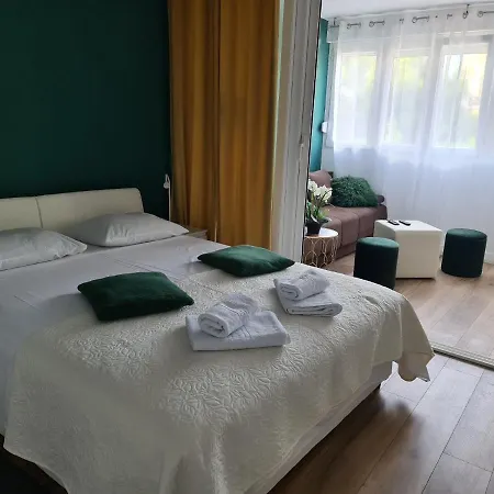 Adriatic Loridas سبليت